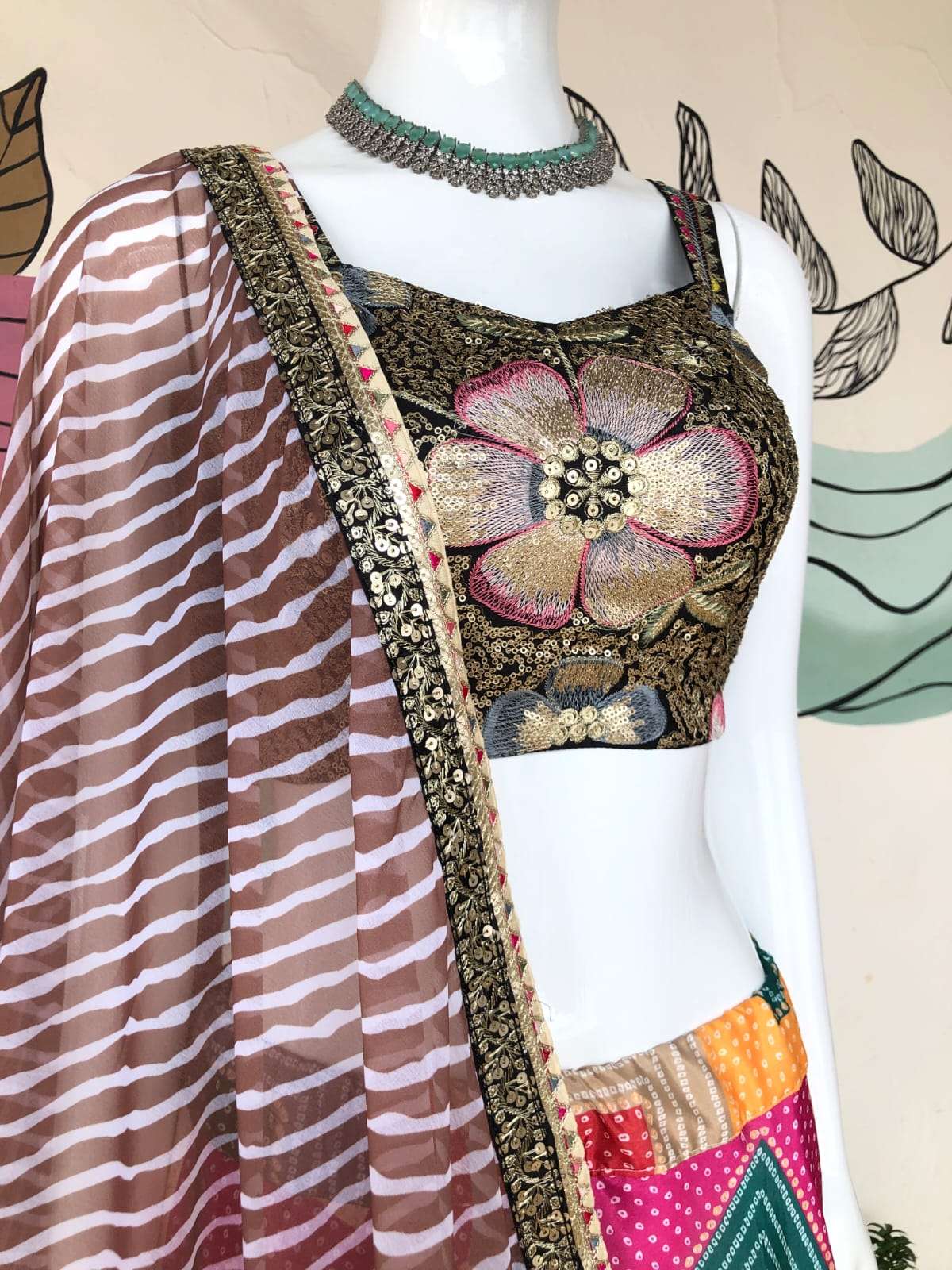 Backless Blouse |लहंगे के साथ क्या पहनें | Blouse Collection | backless blouse  designs for lehenga | HerZindagi